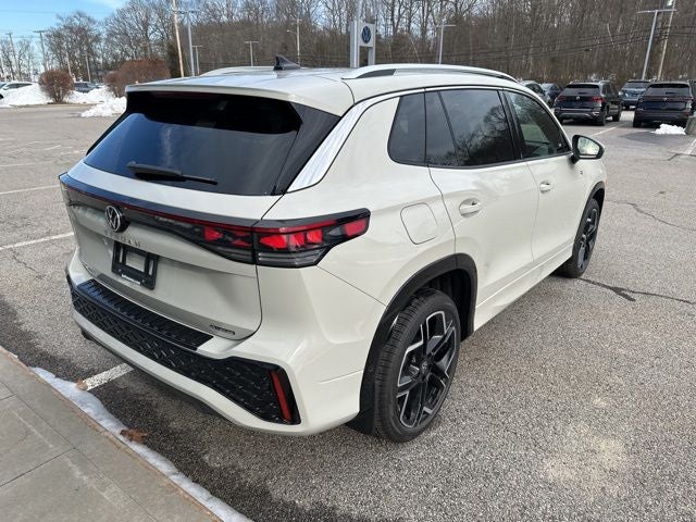 2026 Volkswagen Tiguan 2.0T SEL R-Line