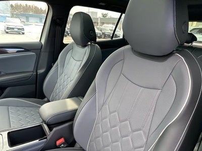 2026 Volkswagen Tiguan 2.0T SEL R-Line