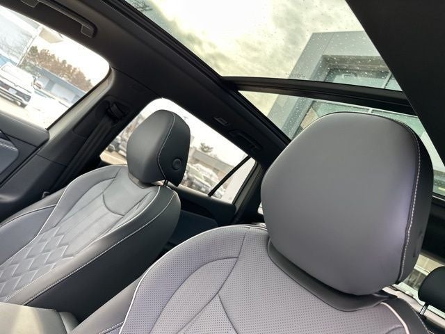 2026 Volkswagen Tiguan 2.0T SEL R-Line