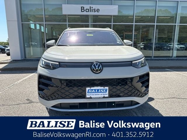 2026 Volkswagen Tiguan 2.0T SEL R-Line
