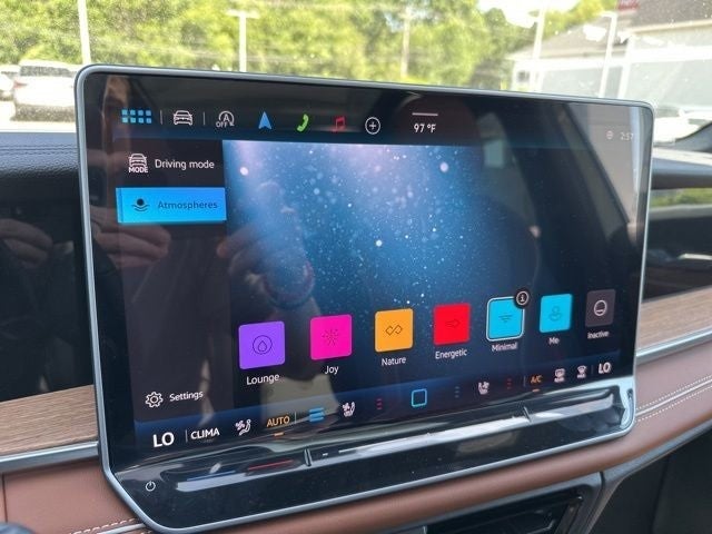 2026 Volkswagen Tiguan 2.0T SEL R-Line