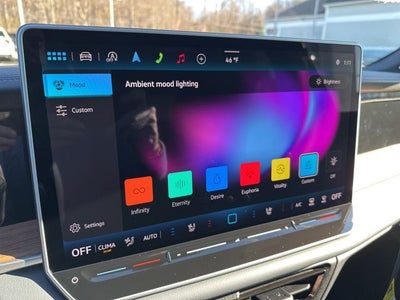 2026 Volkswagen Tiguan 2.0T SEL R-Line