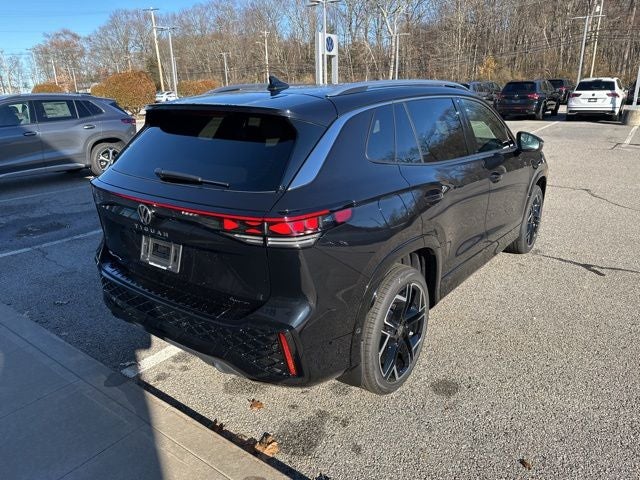 2026 Volkswagen Tiguan 2.0T SEL R-Line