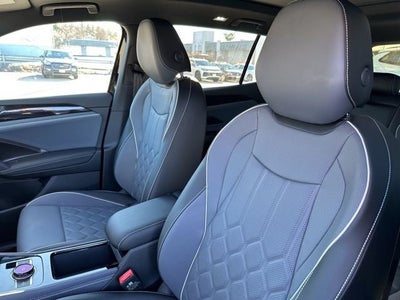 2026 Volkswagen Tiguan 2.0T SEL R-Line