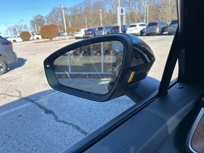 2026 Volkswagen Tiguan 2.0T SEL R-Line