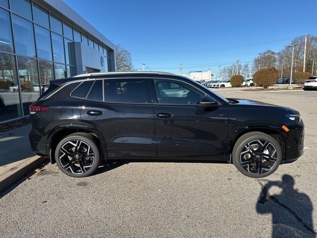 2026 Volkswagen Tiguan 2.0T SEL R-Line