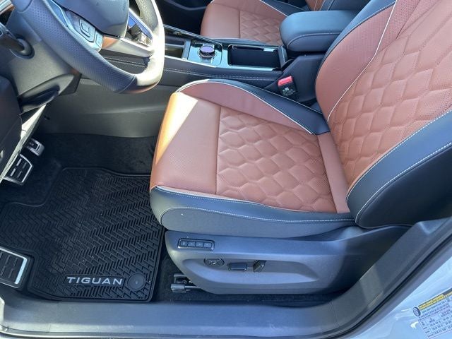 2026 Volkswagen Tiguan 2.0T SEL R-Line