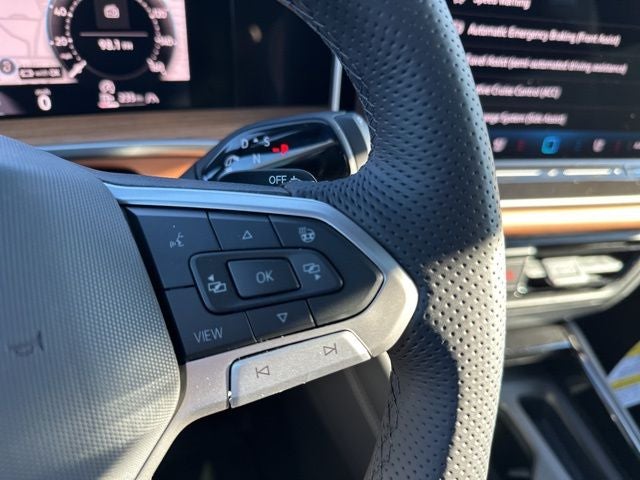 2026 Volkswagen Tiguan 2.0T SEL R-Line