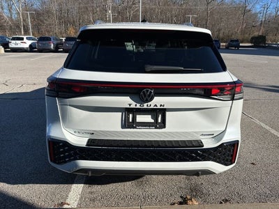 2026 Volkswagen Tiguan 2.0T SEL R-Line