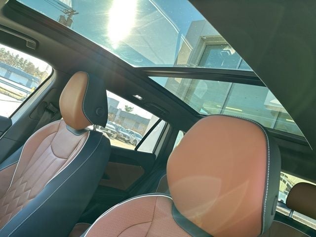 2026 Volkswagen Tiguan 2.0T SEL R-Line