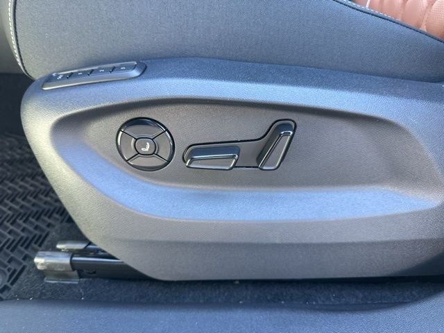 2026 Volkswagen Tiguan 2.0T SEL R-Line