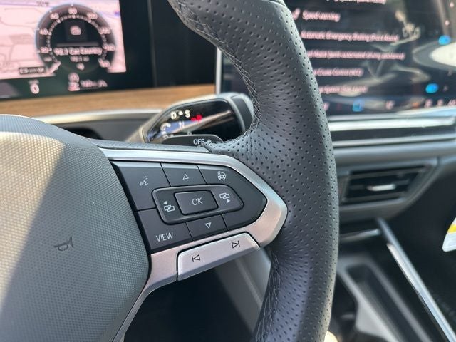 2026 Volkswagen Tiguan 2.0T SEL R-Line Turbo