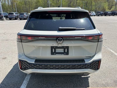 2026 Volkswagen Tiguan 2.0T SEL R-Line Turbo