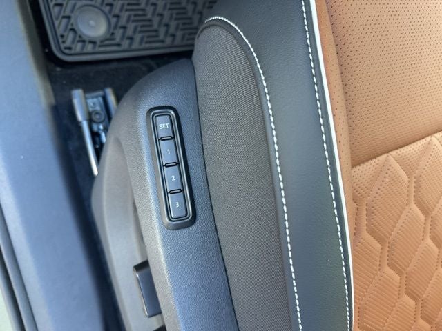 2026 Volkswagen Tiguan 2.0T SEL R-Line