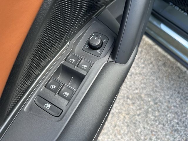 2026 Volkswagen Tiguan 2.0T SEL R-Line