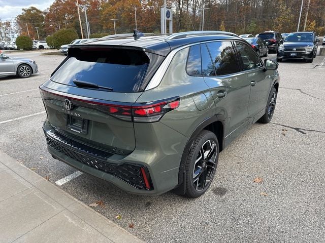 2026 Volkswagen Tiguan 2.0T SEL R-Line