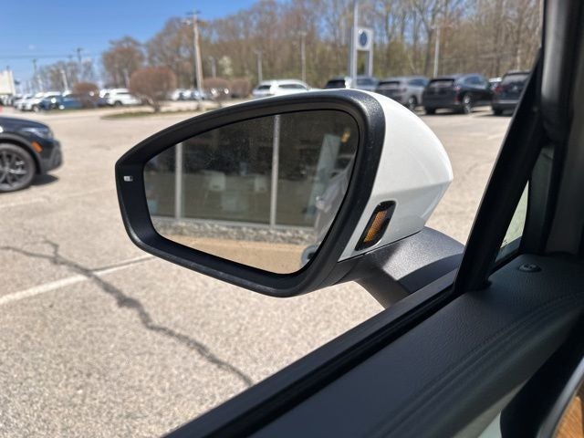 2026 Volkswagen Tiguan 2.0T SEL R-Line Turbo