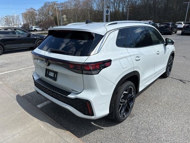 2026 Volkswagen Tiguan 2.0T SEL R-Line Turbo