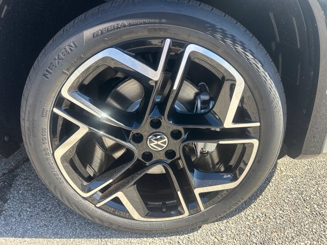 2026 Volkswagen Tiguan SEL R-Line Turbo