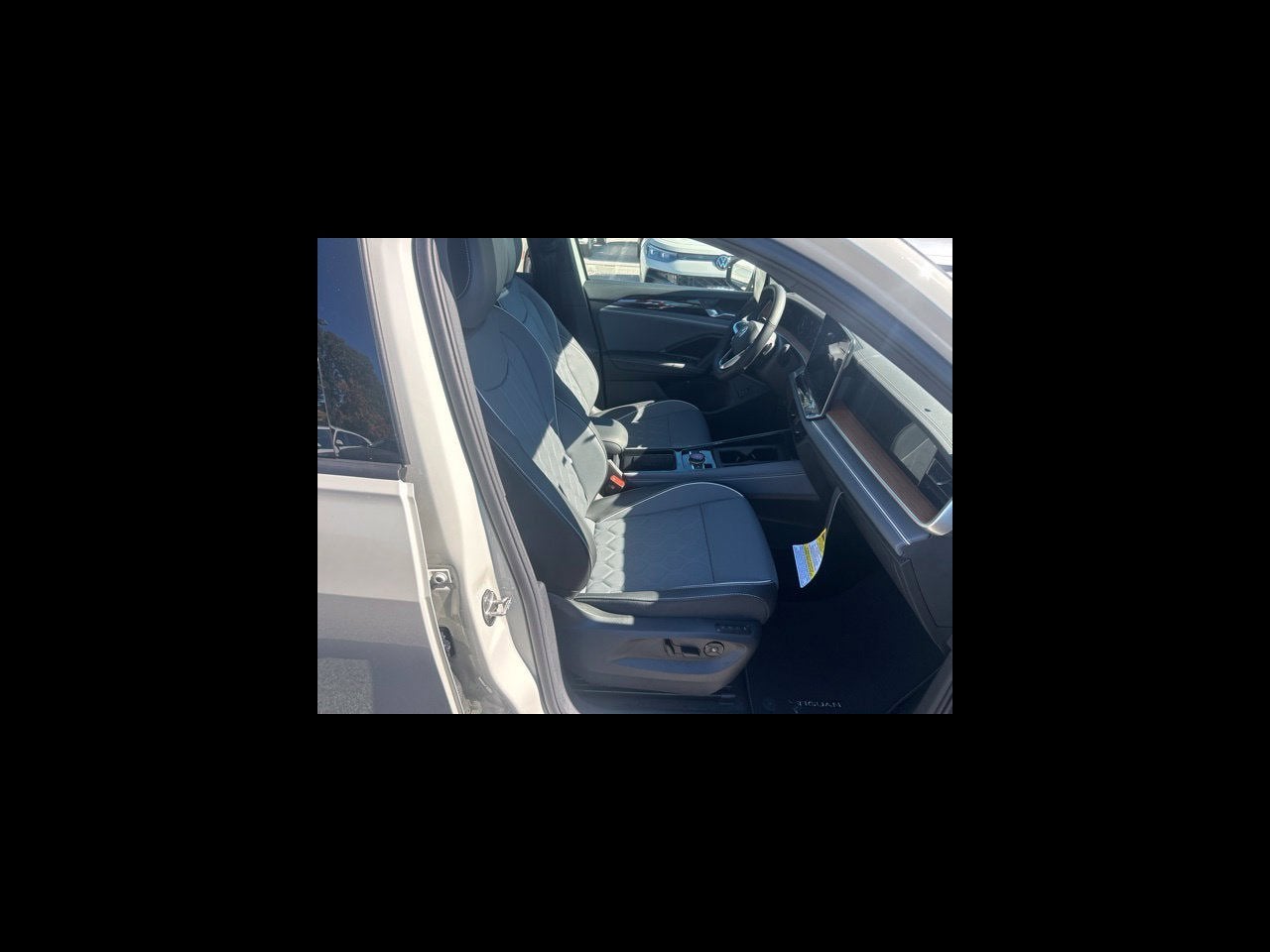 2026 Volkswagen Tiguan SEL R-Line Turbo