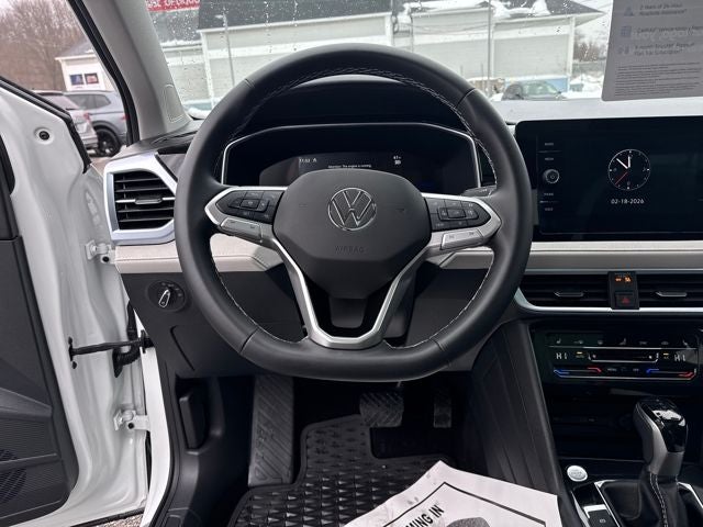2025 Volkswagen Taos 1.5T SE