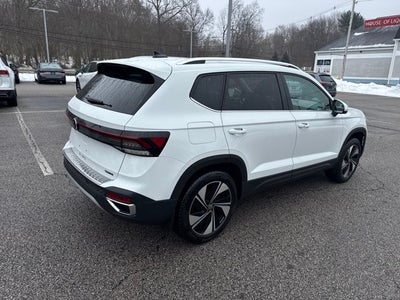 2025 Volkswagen Taos 1.5T SE