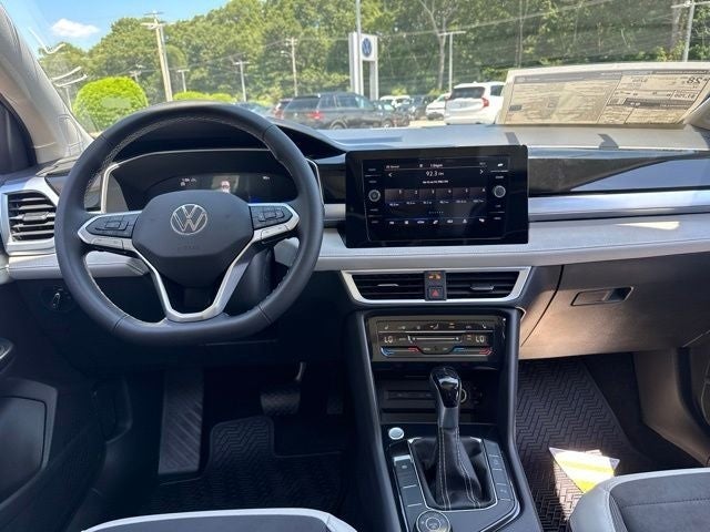 2026 Volkswagen Taos 1.5T SE