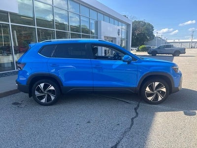 2025 Volkswagen Taos 1.5T SE