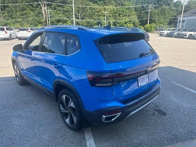 2025 Volkswagen Taos 1.5T SE