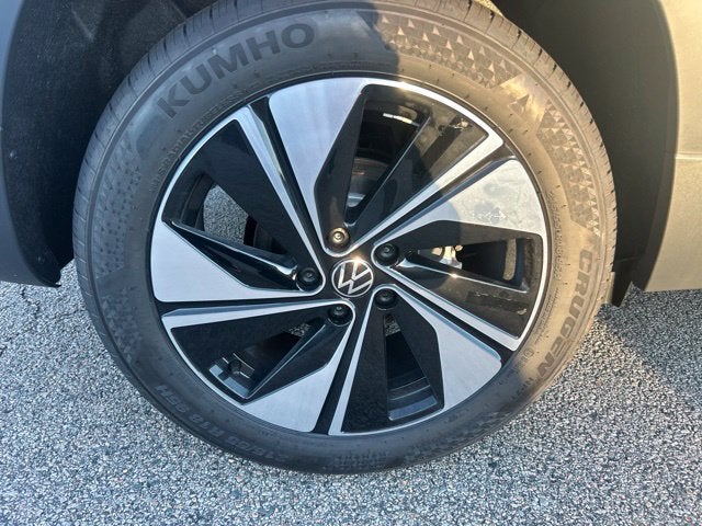 2027 Volkswagen Taos 1.5T SE