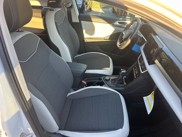 2027 Volkswagen Taos 1.5T SE