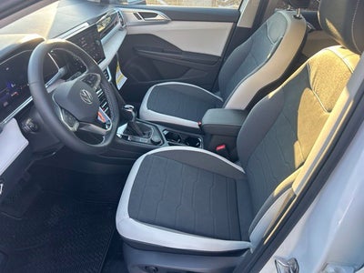 2027 Volkswagen Taos 1.5T SE