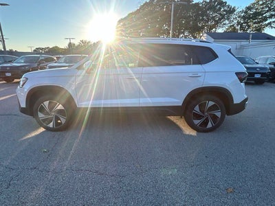 2027 Volkswagen Taos 1.5T SE