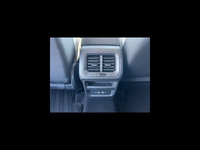 2027 Volkswagen Taos 1.5T SE