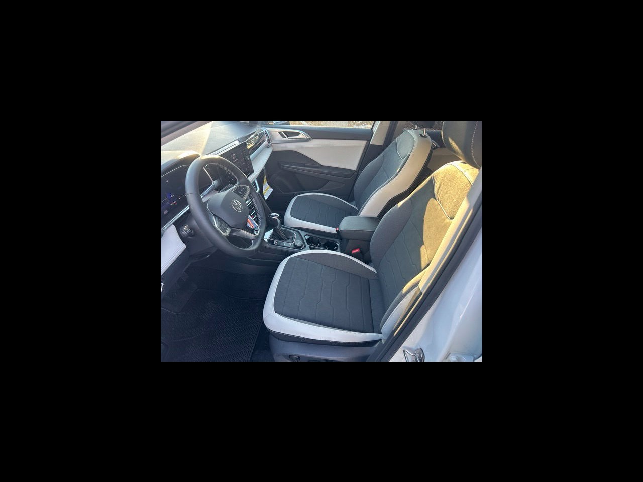 2027 Volkswagen Taos 1.5T SE