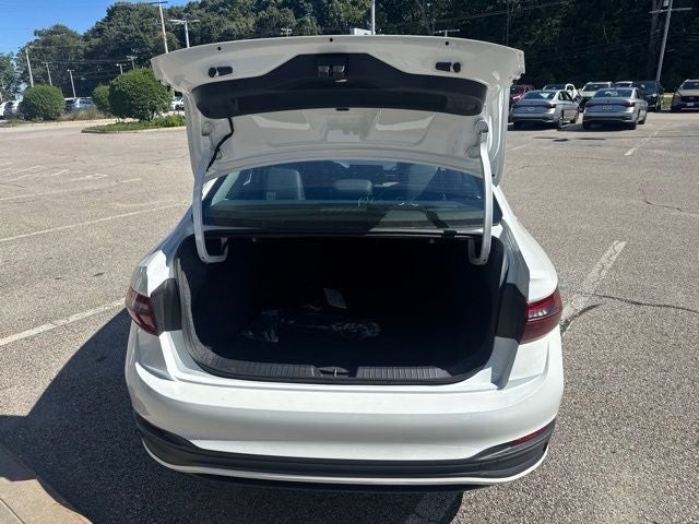 2027 Volkswagen Jetta 1.5T SE