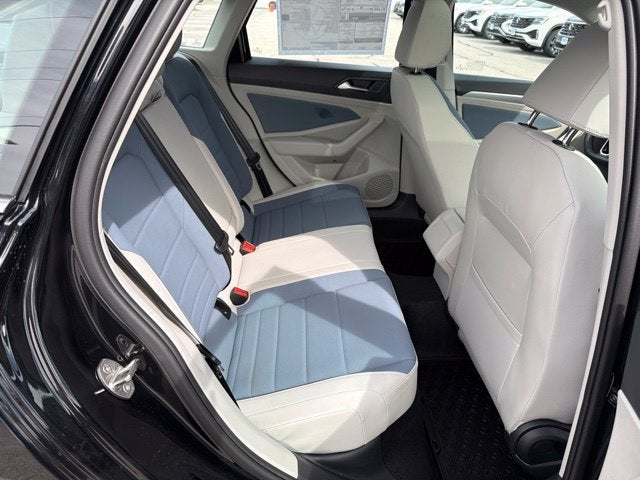 2027 Volkswagen Jetta SE FWD
