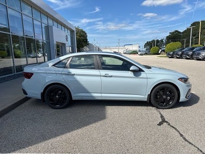 2025 Volkswagen Jetta 1.5T SE