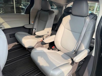 2021 Toyota Sienna XLE 7 Passenger