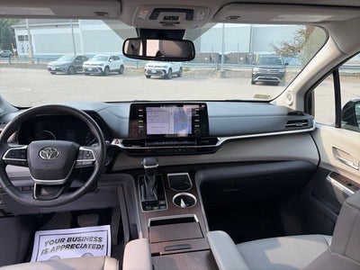 2021 Toyota Sienna XLE 7 Passenger