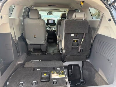 2021 Toyota Sienna XLE 7 Passenger