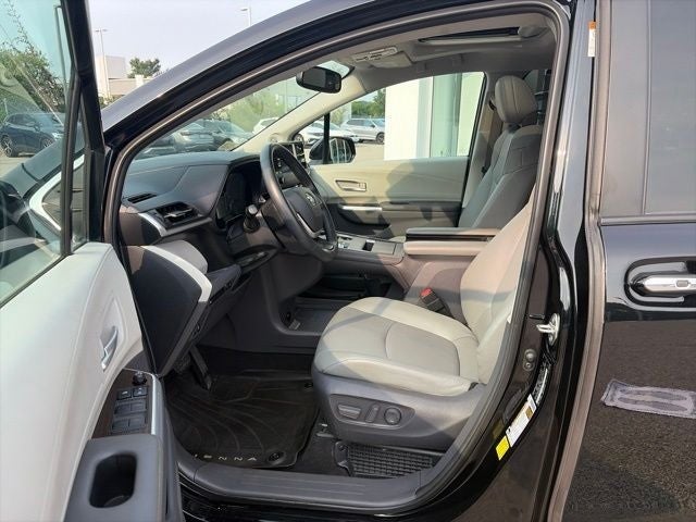 2021 Toyota Sienna XLE 7 Passenger