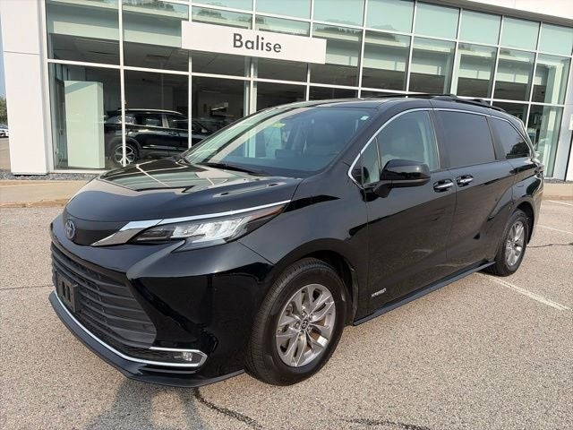 2021 Toyota Sienna XLE 7 Passenger
