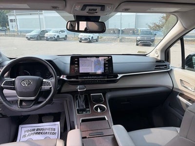2021 Toyota Sienna XLE 7 Passenger