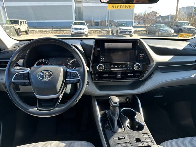 2023 Toyota Highlander LE