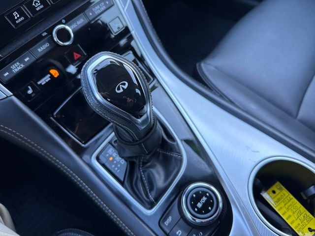 2022 INFINITI Q50 LUXE