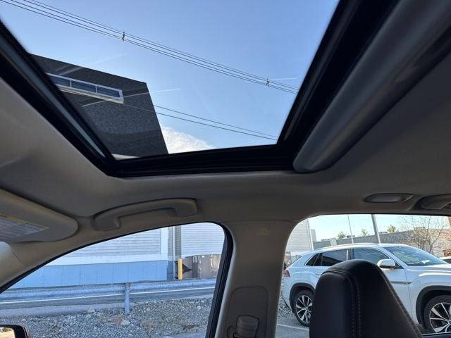 2022 INFINITI Q50 LUXE