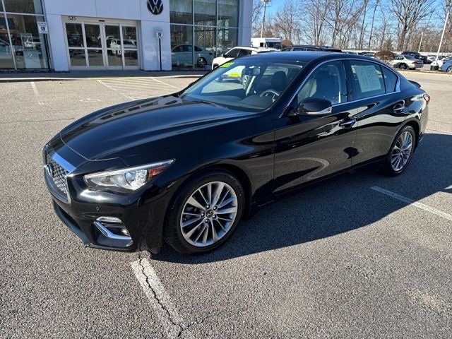 2022 INFINITI Q50 LUXE