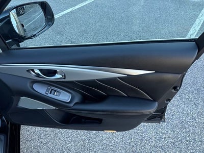 2022 INFINITI Q50 LUXE