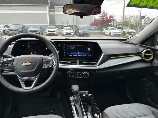 2024 Chevrolet Trax LT